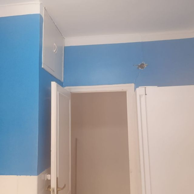 Cocina pintada de azul